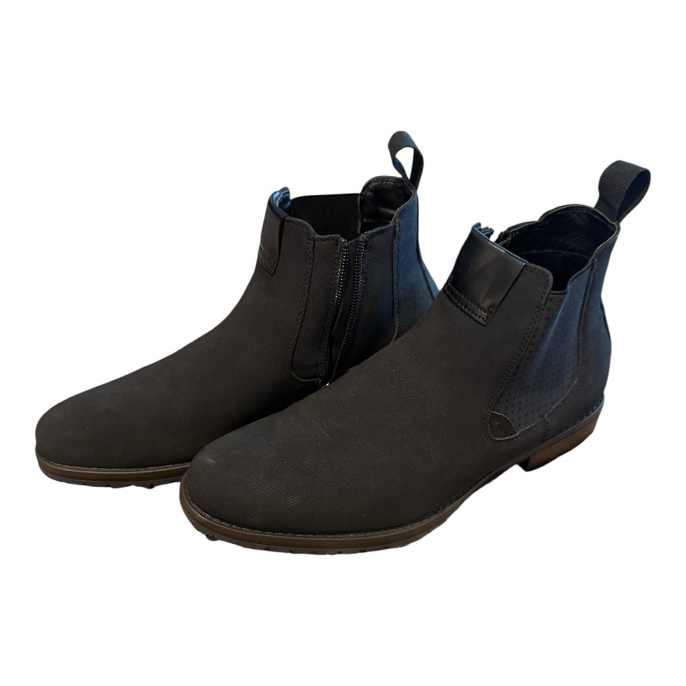 Black Chelsea Boots